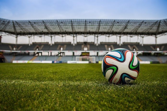 cat dureaza pauza la fotbal