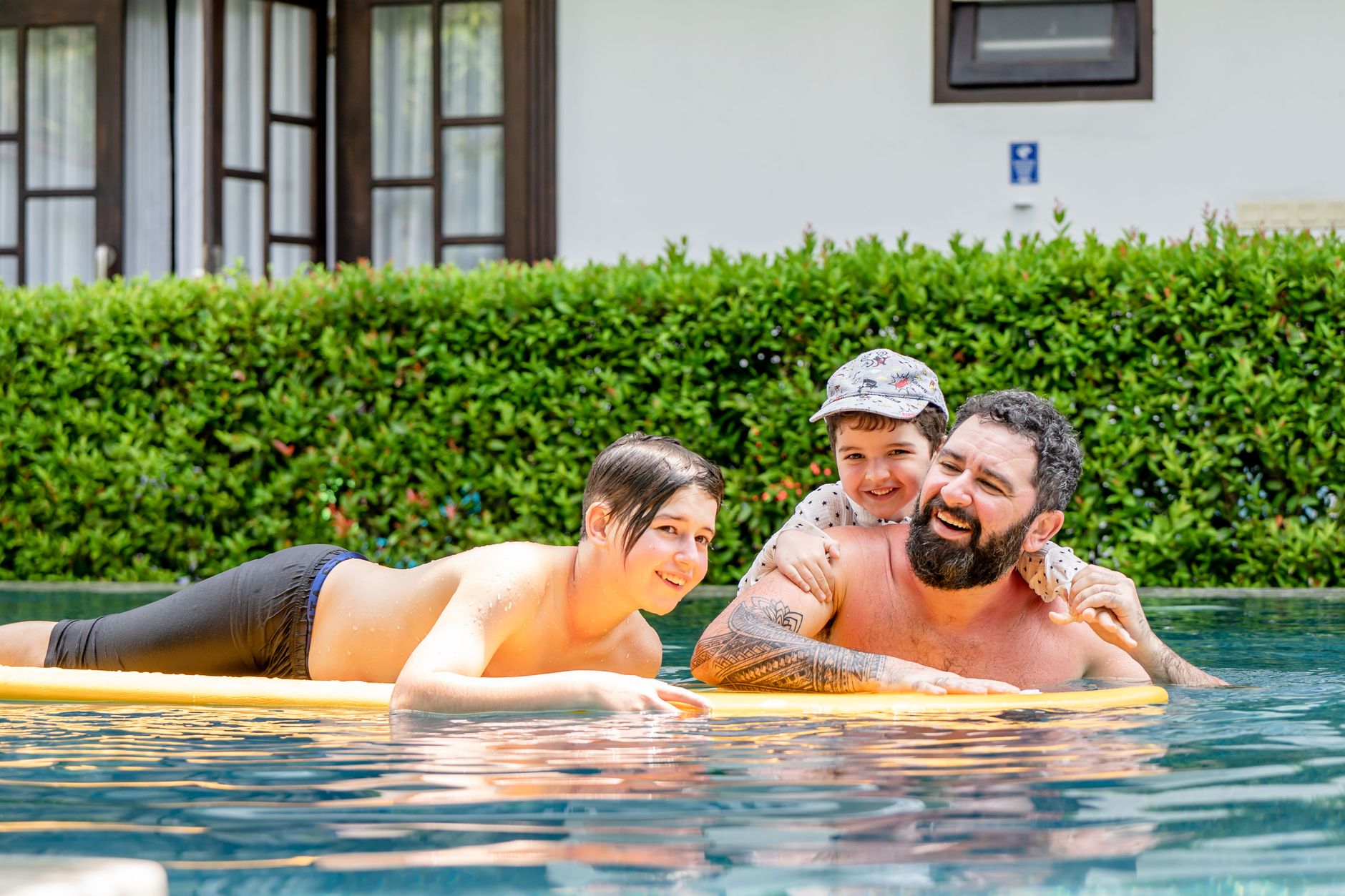 Care este mai potrivita pentru o familie: piscina ingropata sau supraterana?
